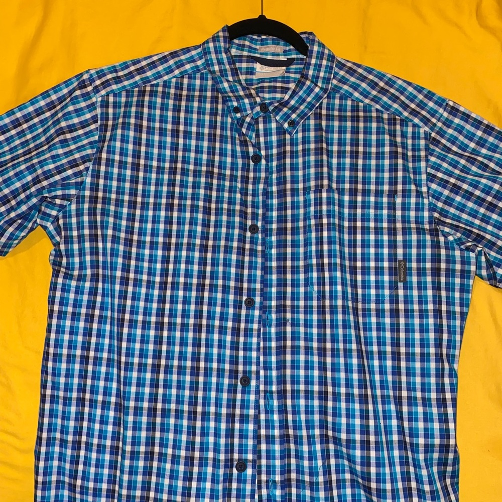 Columbia button down. Size Medium